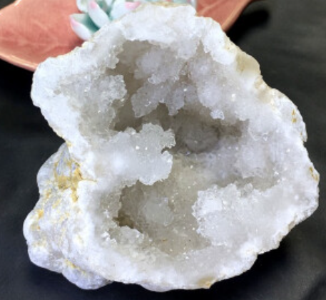 天然白瑪瑙如何進(jìn)口清關(guān)，您知道多少呢？