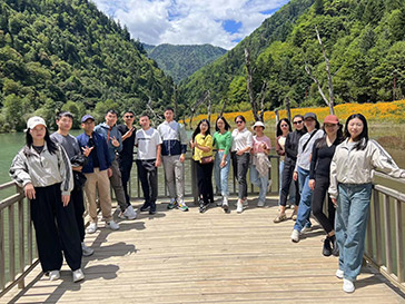 2023鵬通優(yōu)秀員工川西旅游5