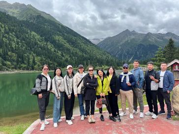 2023鵬通優(yōu)秀員工川西旅游9